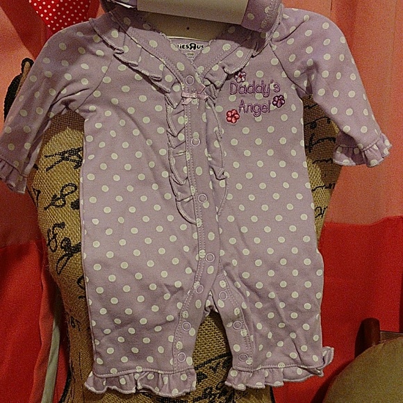 Baby Girls Three Piece Onesie Set - Picture 2 of 4